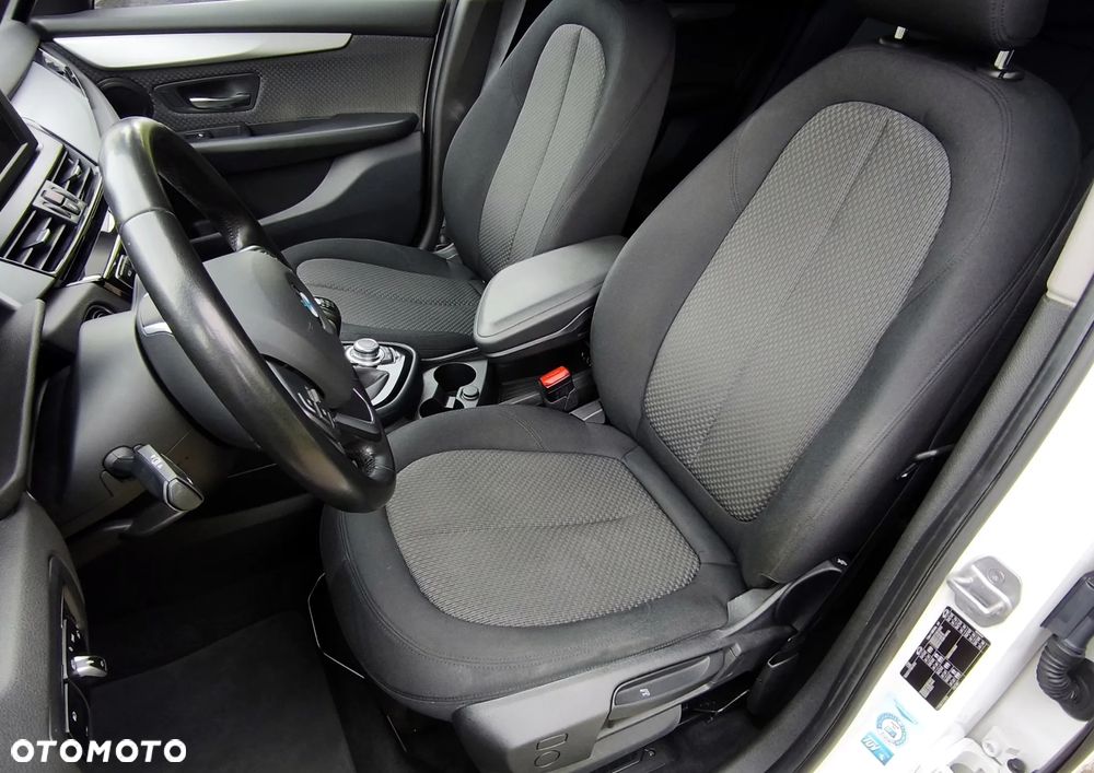 BMW Seria 2 216d Advantage - 16