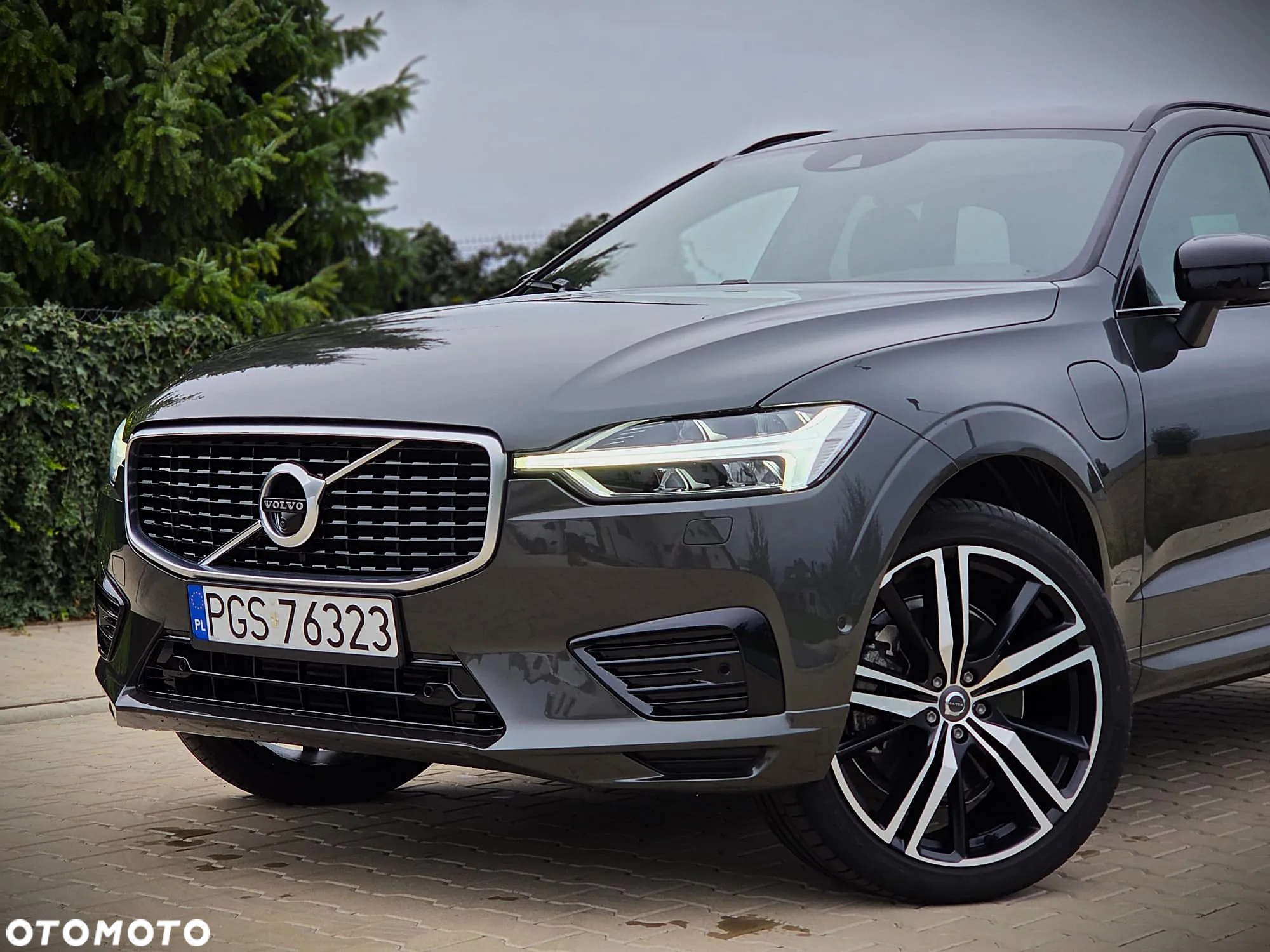 Volvo XC 60 T8 Twin Engine AWD Geartronic RDesign - 2