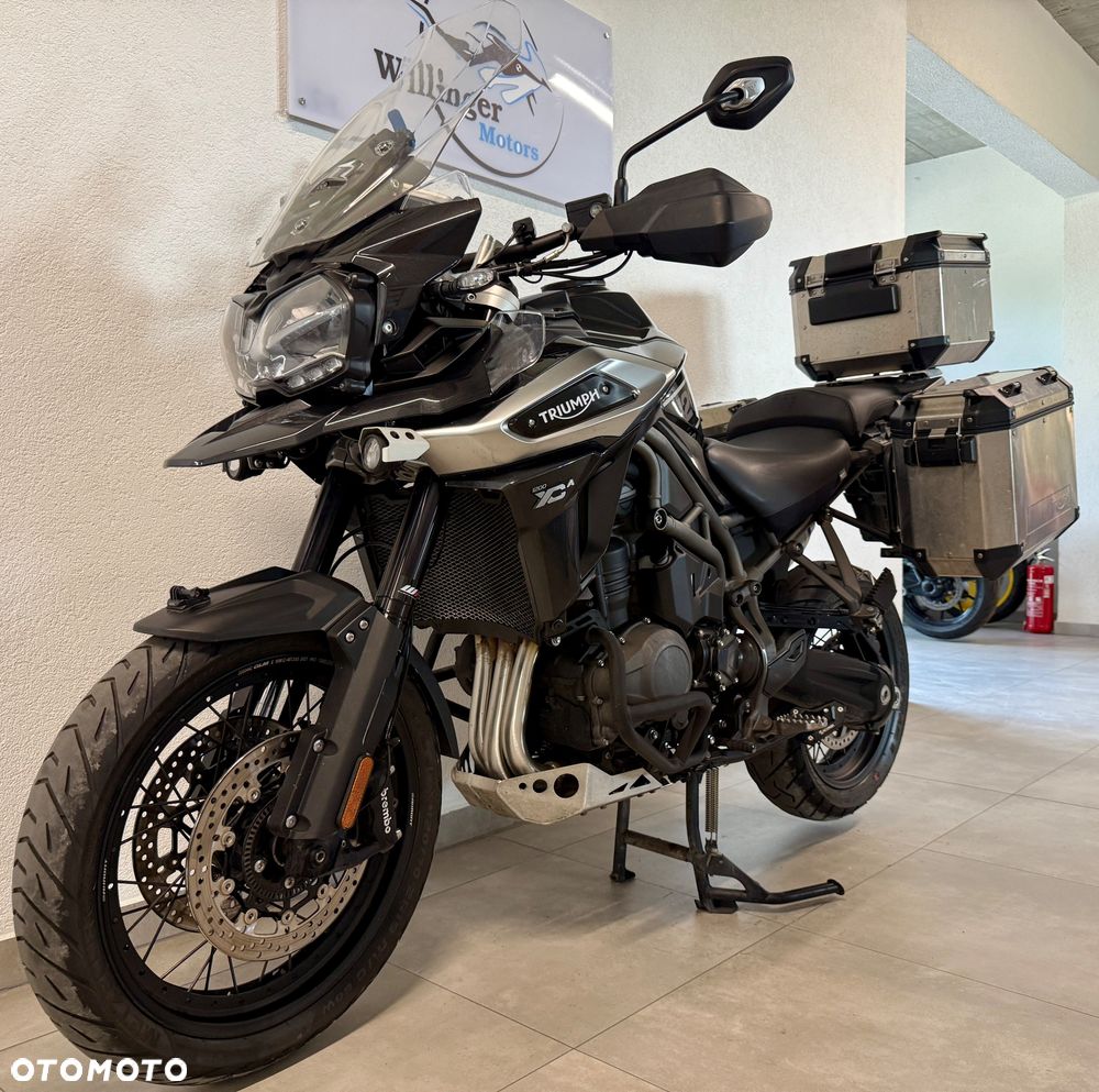 Triumph Tiger - 2