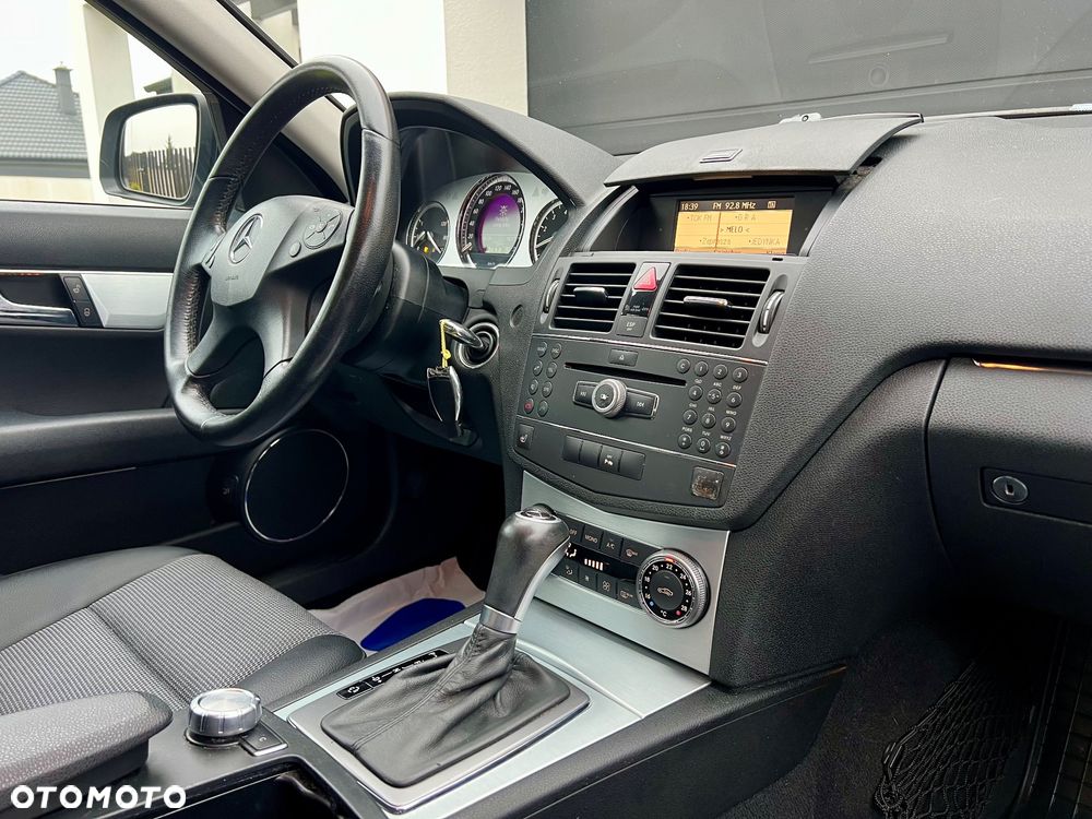 Mercedes-Benz Klasa C 180 Kompressor Automatik Avantgarde - 18