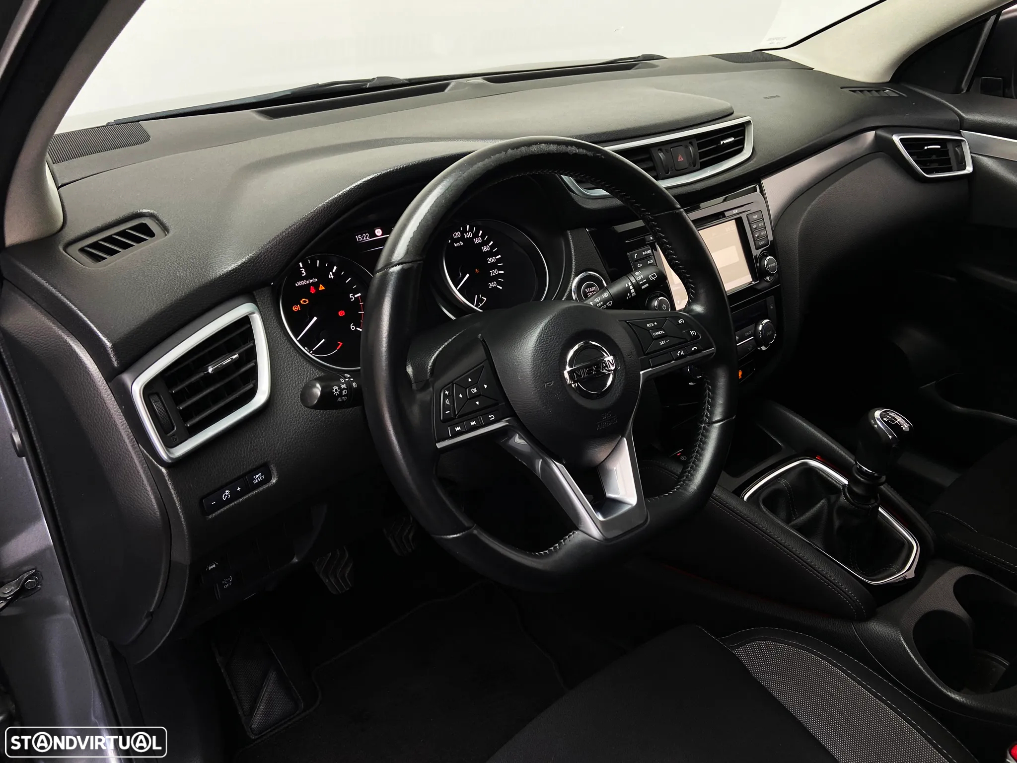 Nissan Qashqai 1.5 dCi N-Connecta 18 - 8