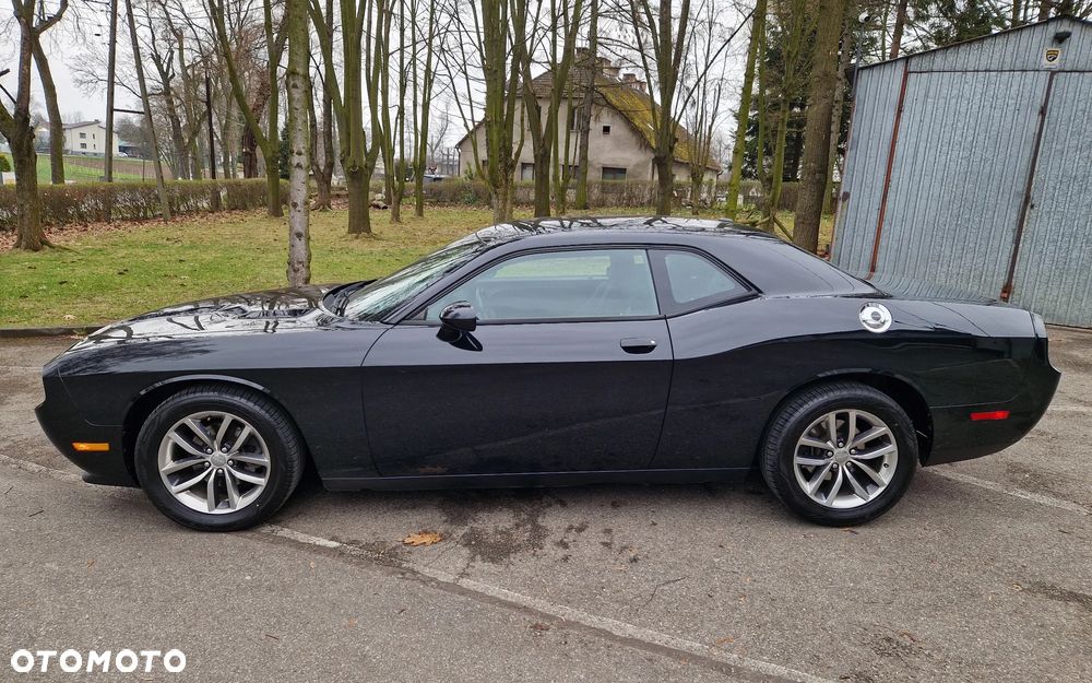 Dodge Challenger - 9