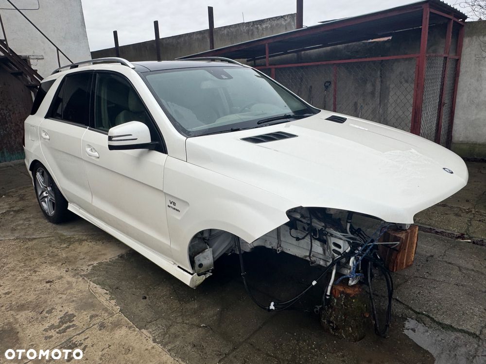 Mercedes-Benz ML - 9