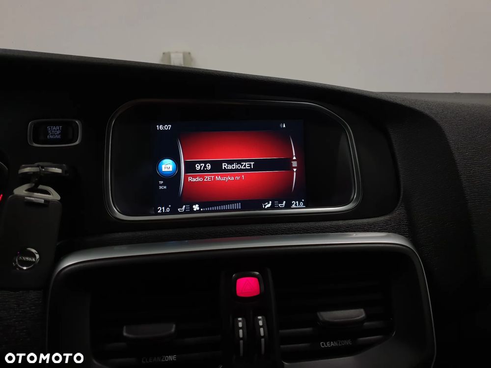 Volvo V40 D4 Inscription - 15