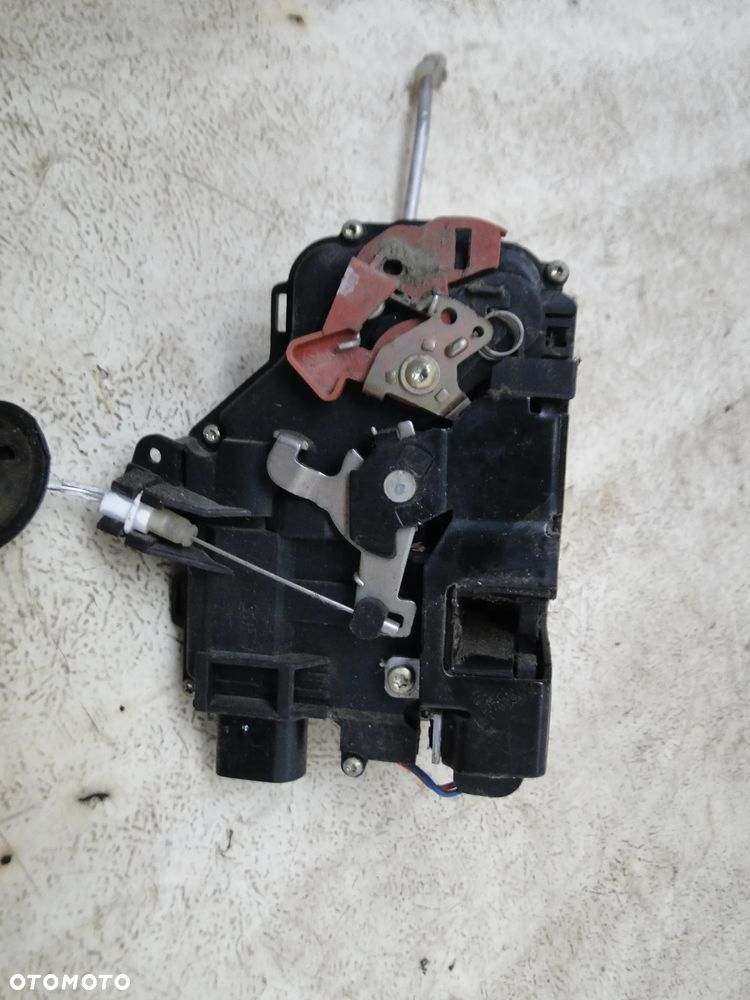 AUDI A2 ZAMEK DRZWI PRAWY PRZÓD PRZEDNI 7 PIN EUROPA - 4