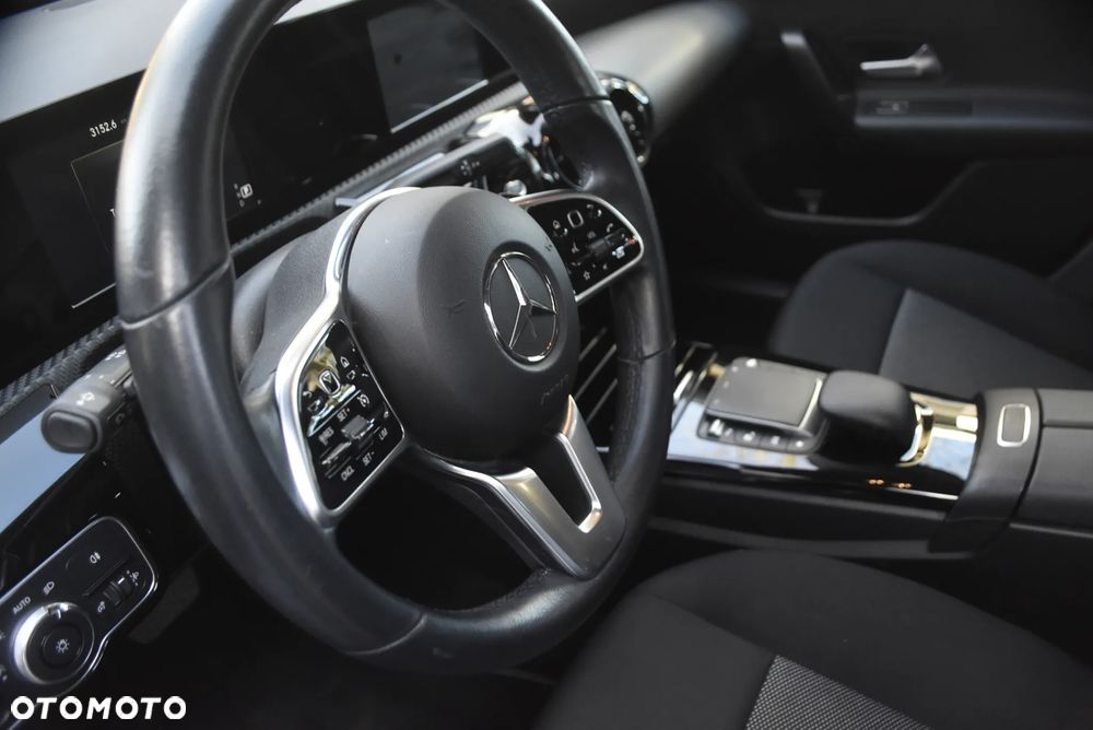 Mercedes-Benz Klasa A 200 CDI (BlueEFFICIENCY) 7G-DCT Style - 18