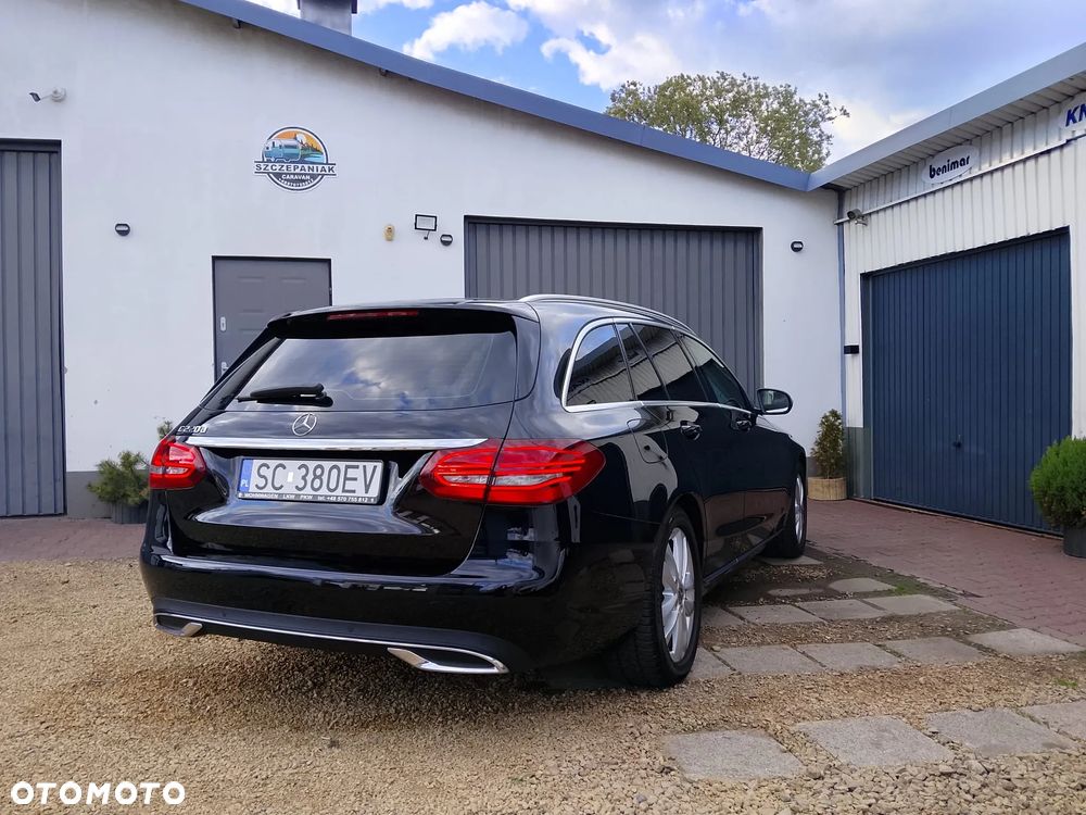 Mercedes-Benz Klasa C 220 d 9G-TRONIC Night Edition - 6