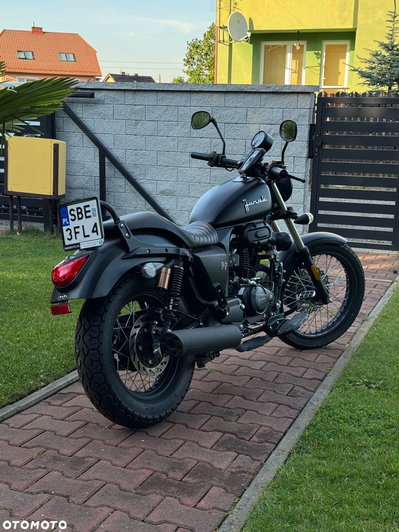 Junak M12 - 8
