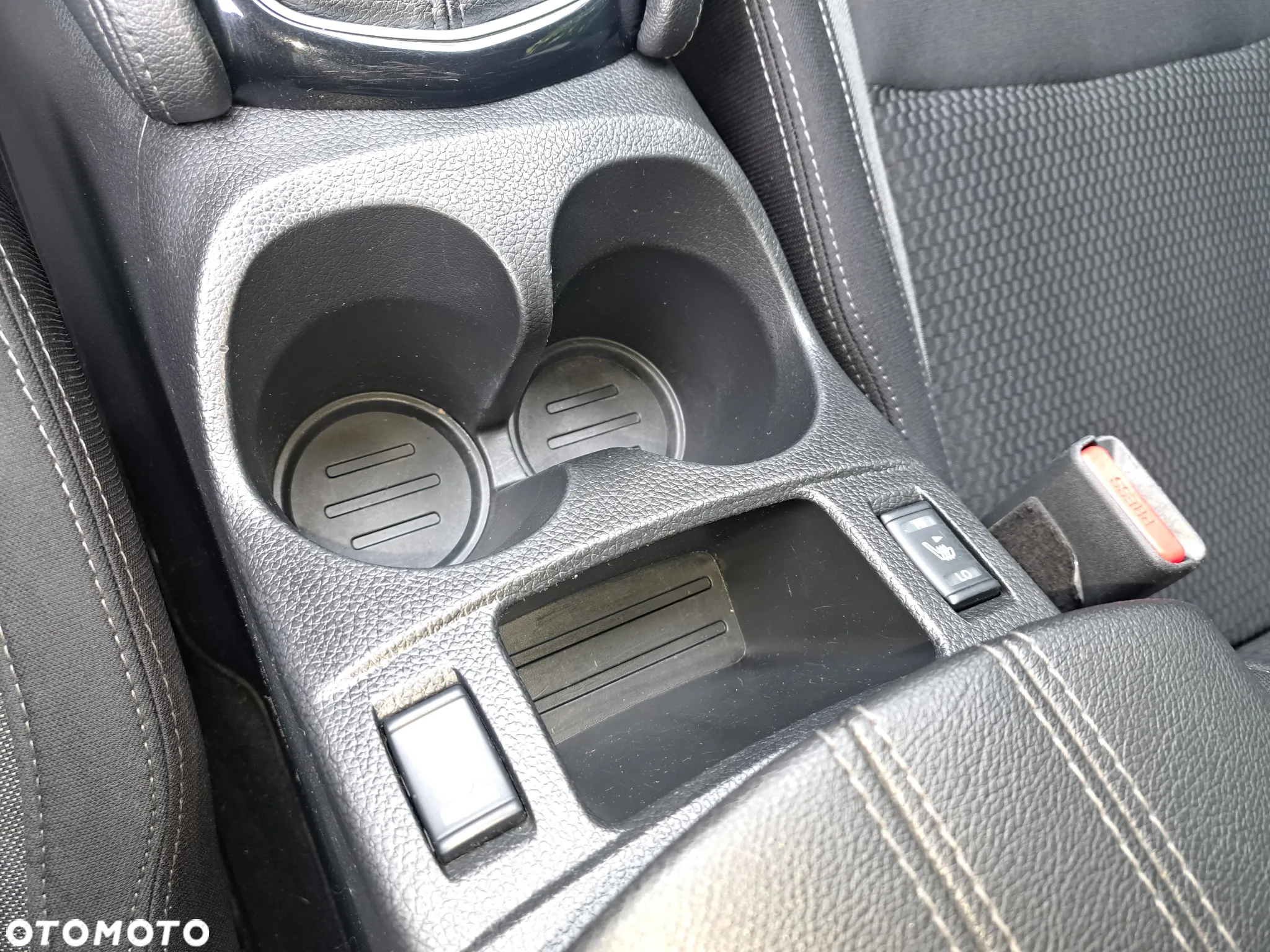 Nissan Qashqai 1.3 DIG-T N-Connecta - 9