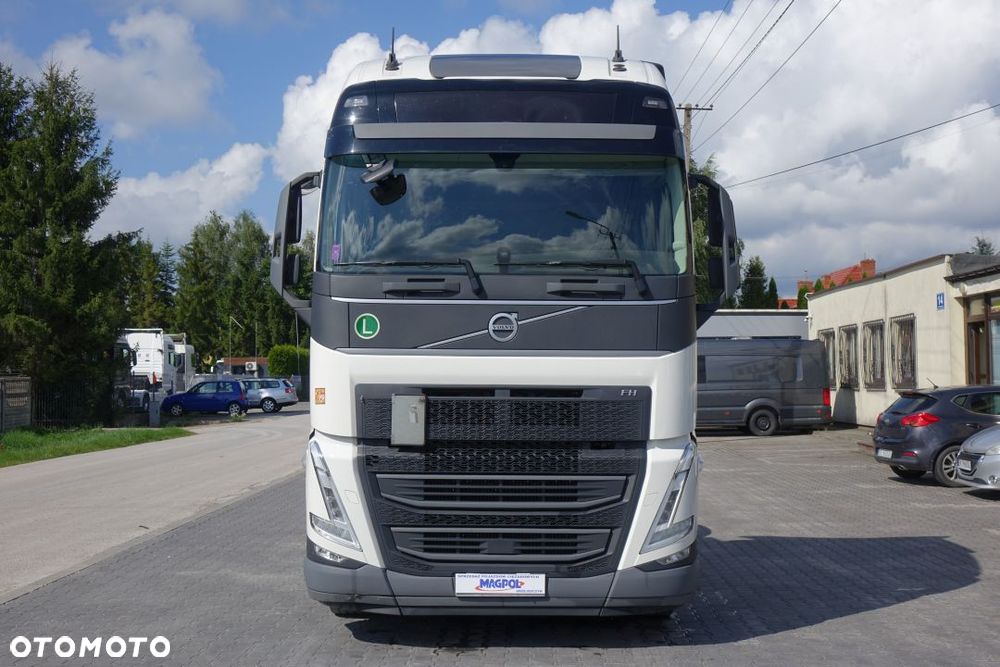 Volvo FH 500 EURO 6 / GLOBETROTTER XL / STANDARD / AUTOMAT / KLIMATYZACJA POSTOJOWA / LODÓWKA / NAVI / DWA ZBIORNIKI - 2