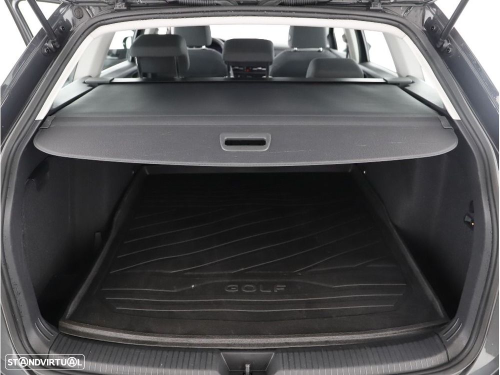 VW Golf Variant 1.5 eTSI Style DSG - 24