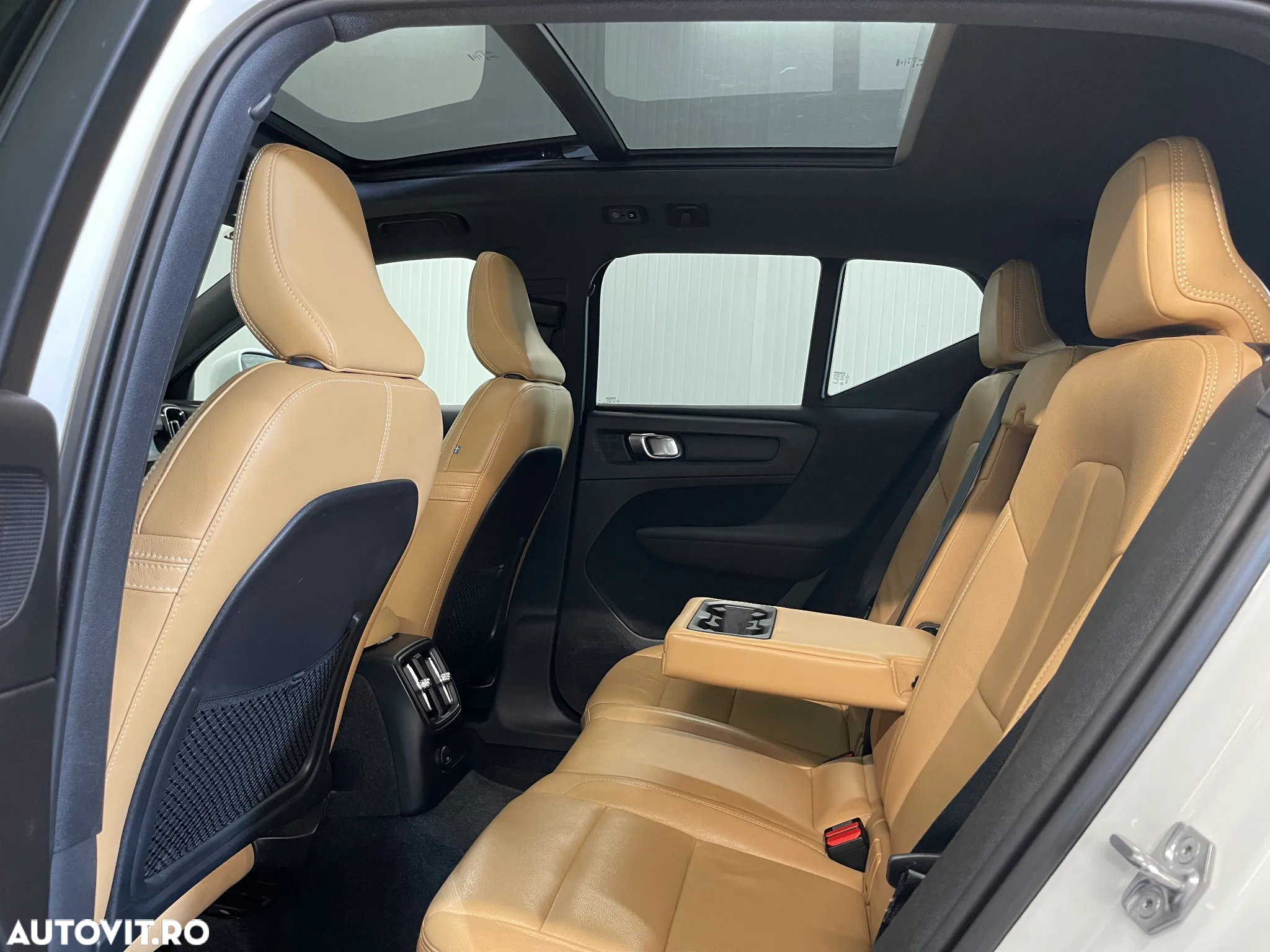 Volvo XC 40 Recharge T5 Twin Engine AT7 Inscription - 12