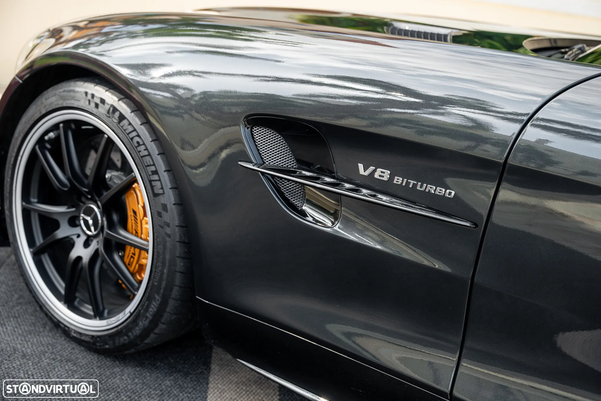 Mercedes-Benz AMG GT R - 8