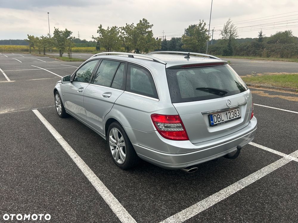 Mercedes-Benz Klasa C 220 CDI DPF Automatik BlueEFFICIENCY Avantgarde - 2