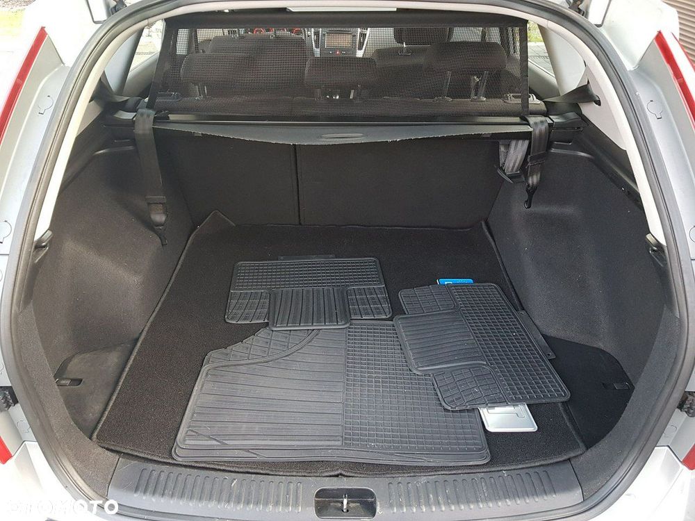 Kia Ceed - 26