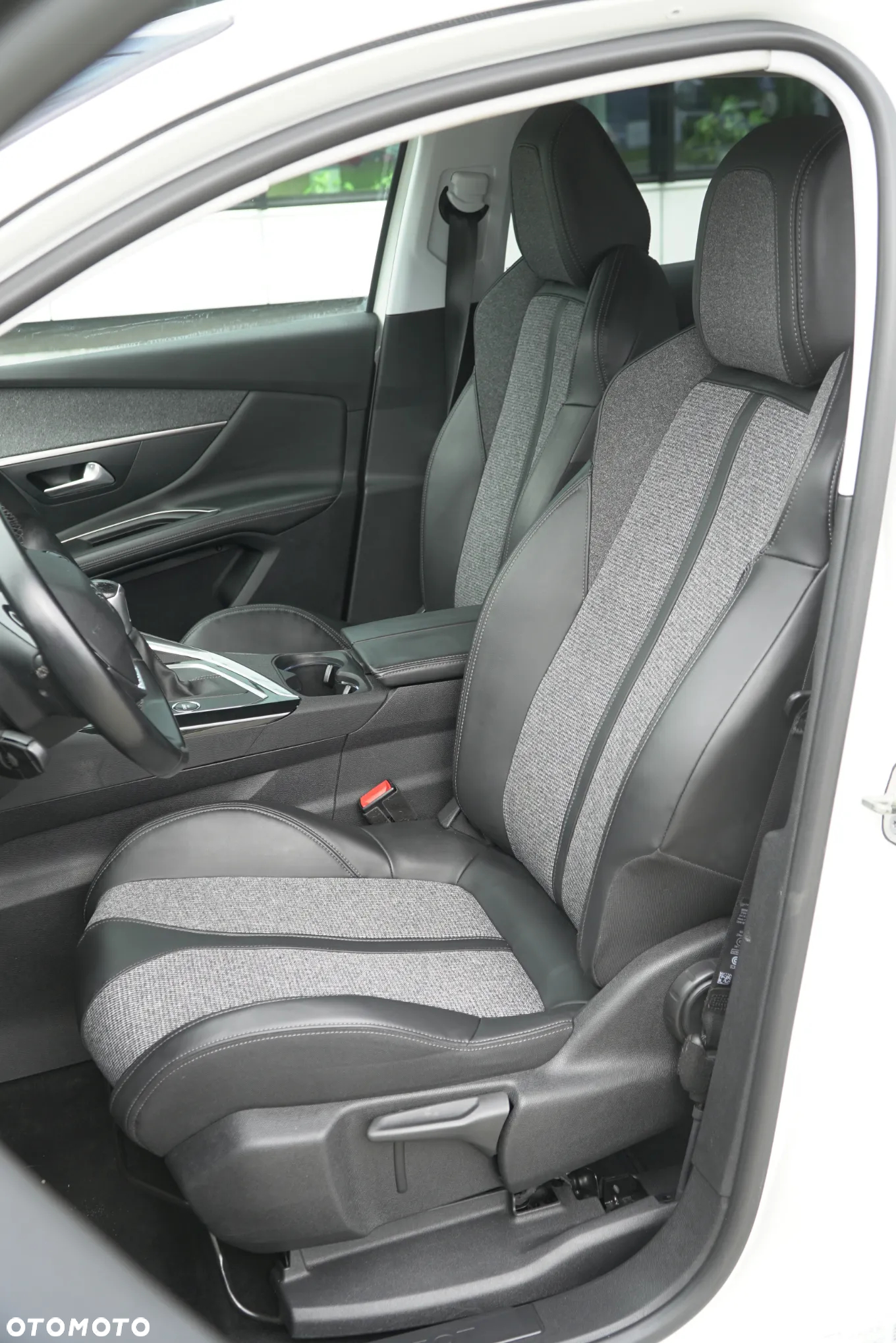 Peugeot 3008 1.5 BlueHDi Active Pack S&S - 16