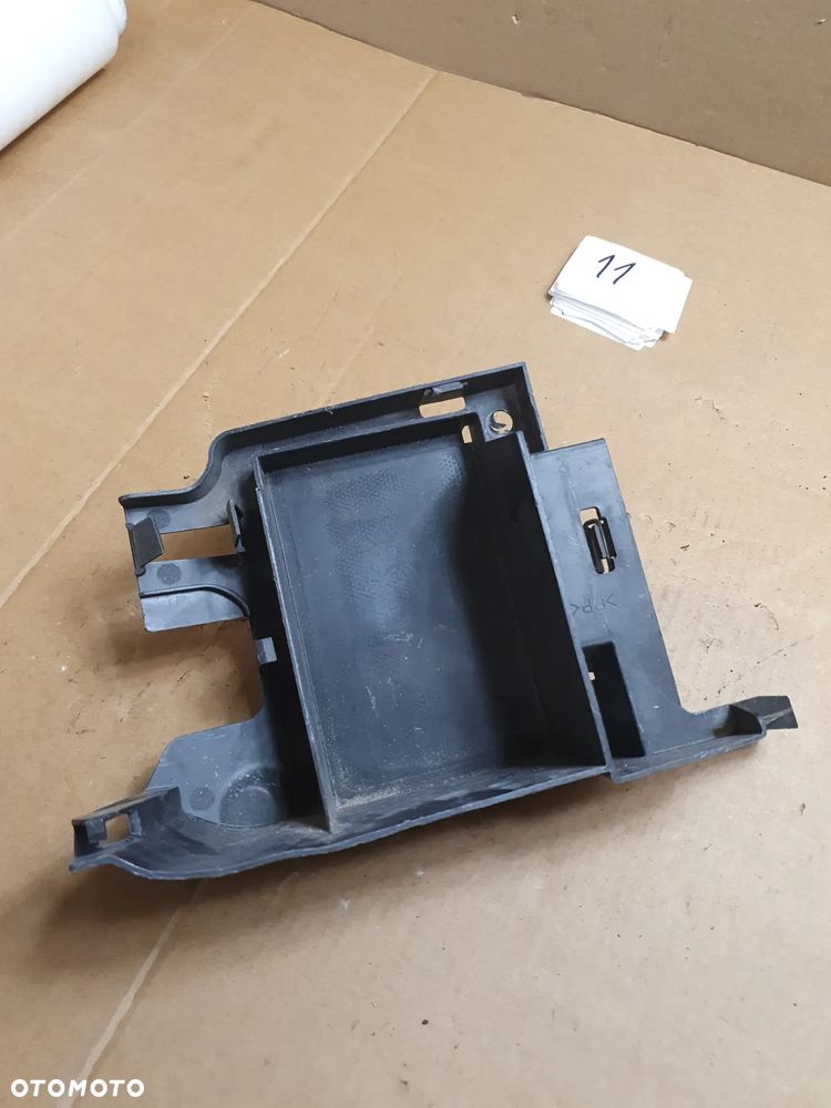 Yamaha YZF-R1 RN04 1000 (2000 - 2001) PODSTAWA POD AKUMULATOR - 5