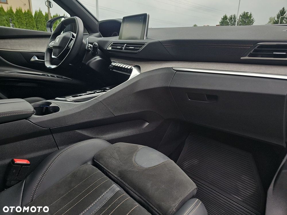 Peugeot 5008 1.5 BlueHDi GT S&S EAT8 - 17