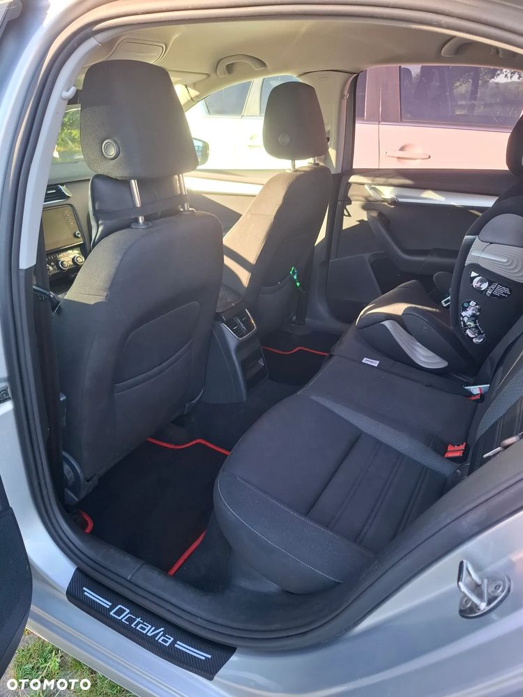 Skoda Octavia 1.4 TSI Business - 7