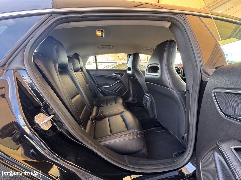 Mercedes-Benz CLA 180 - 25