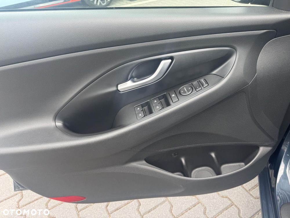 Hyundai i30 1.5 DPI Smart - 12