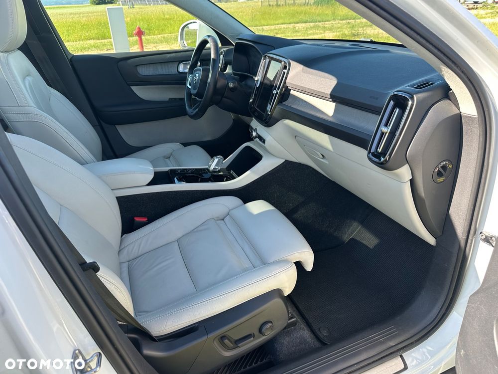 Volvo XC 40 T4 Recharge DKG RDesign Expression - 11