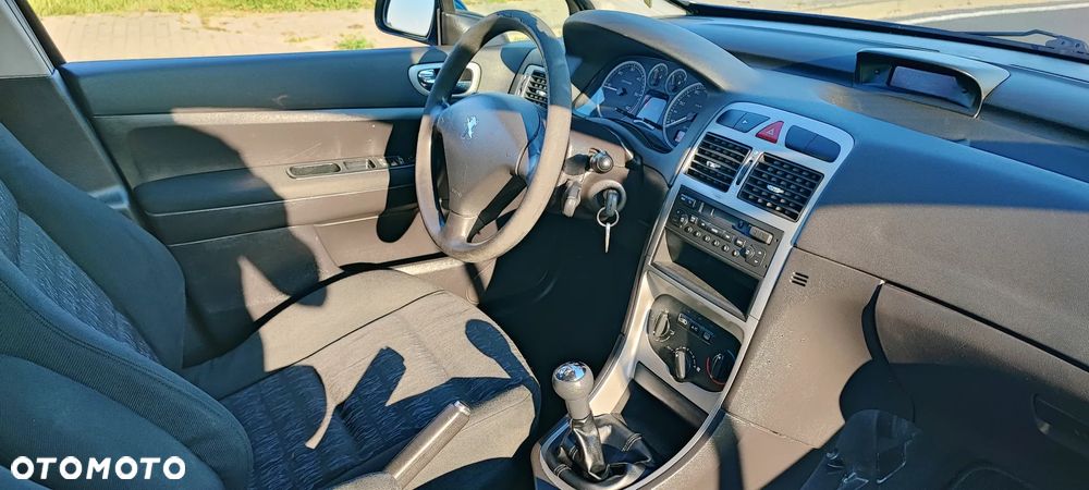 Peugeot 307 HDi 110 Tendance - 10