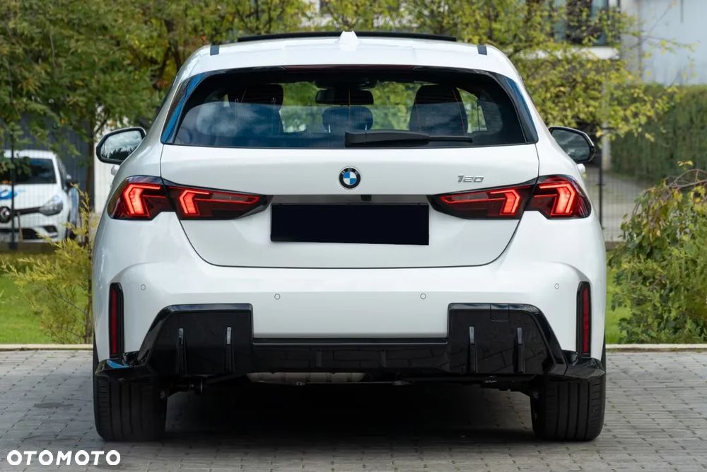 BMW Seria 1 120 - 12