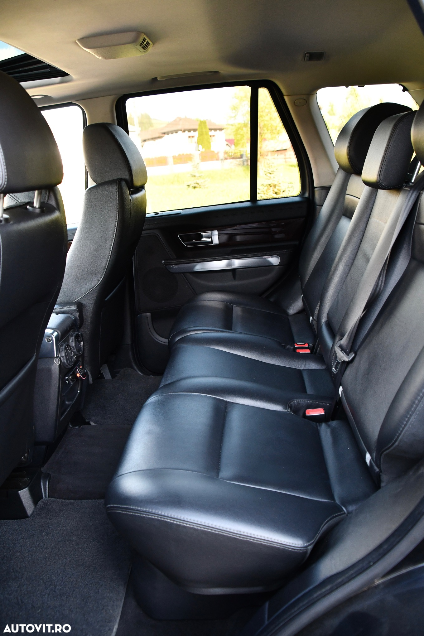 Land Rover Range Rover Sport 3.0 TDV6 SE - 12