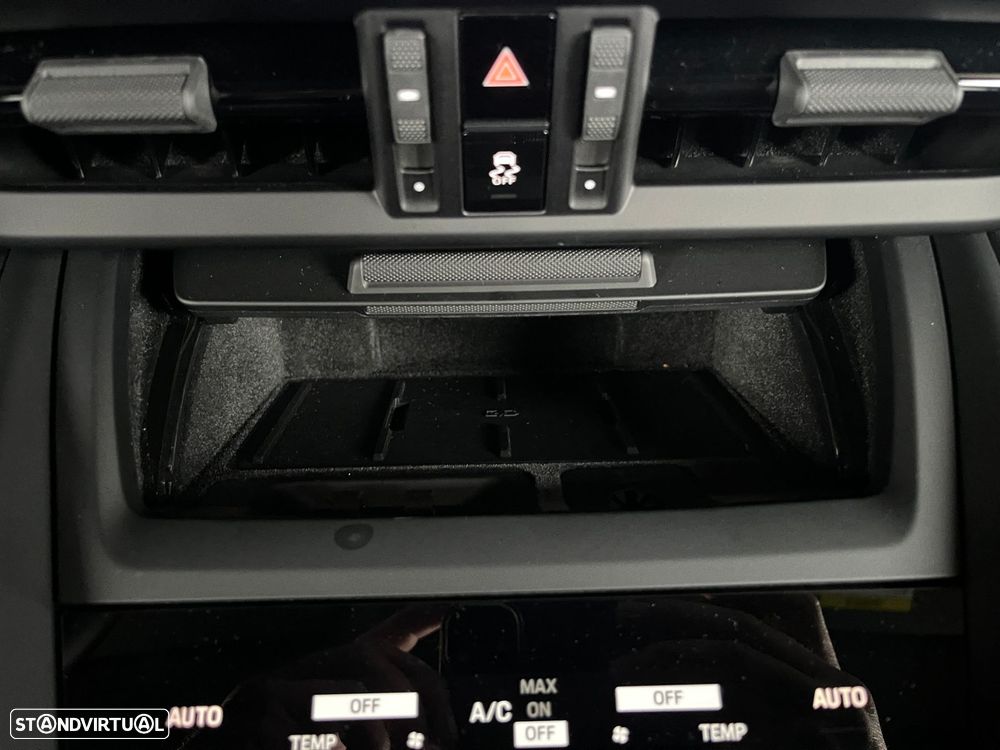 Porsche Macan Electric 4 - 33