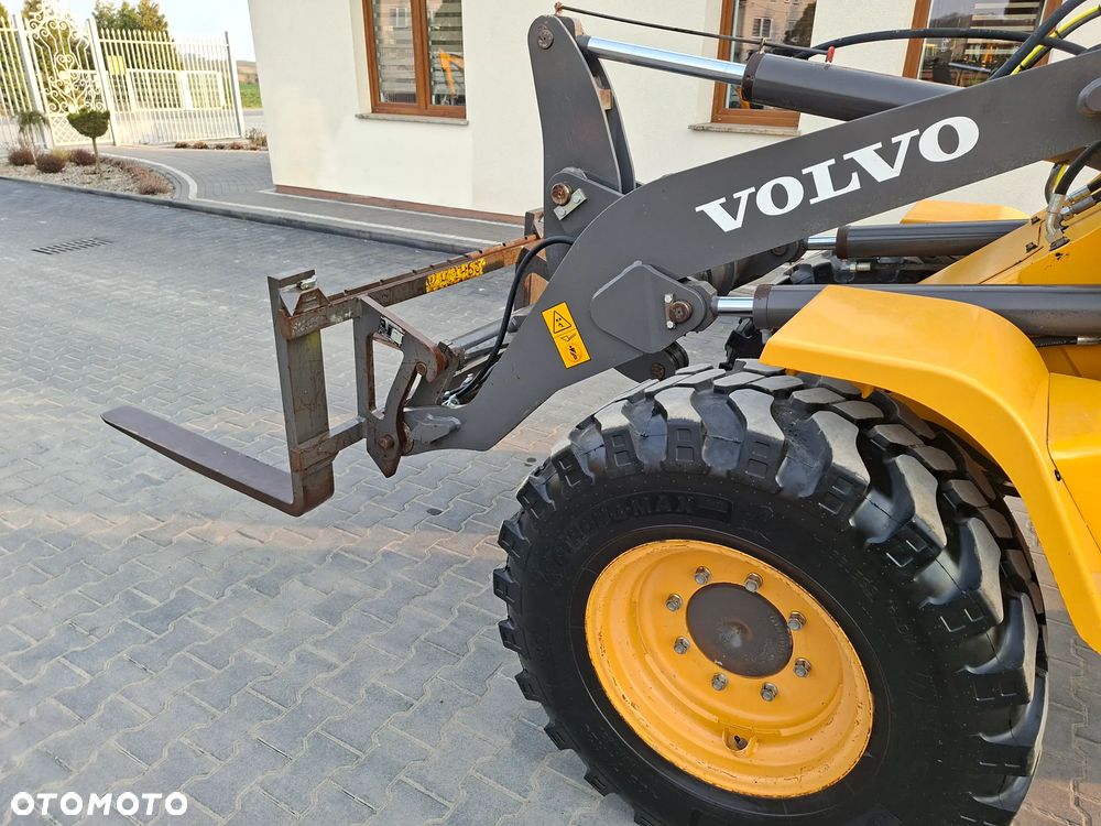 Volvo L30G - 11