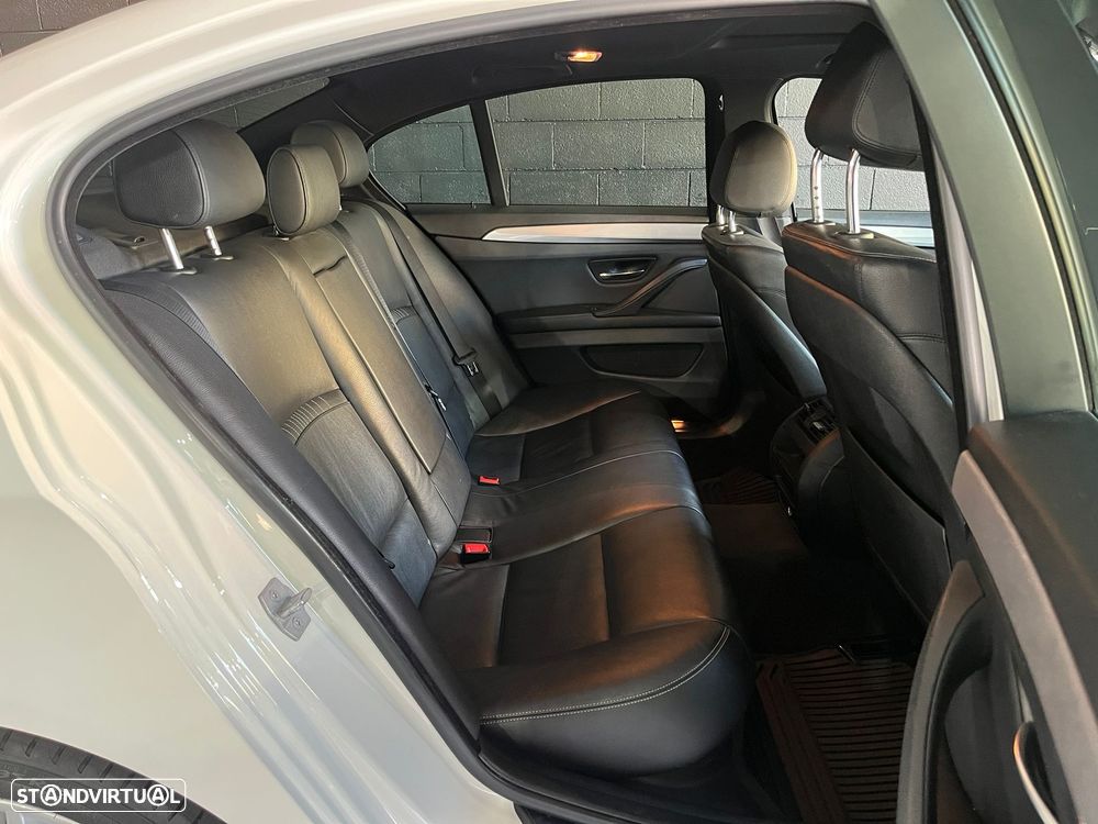 BMW 525 d Pack M Auto - 11