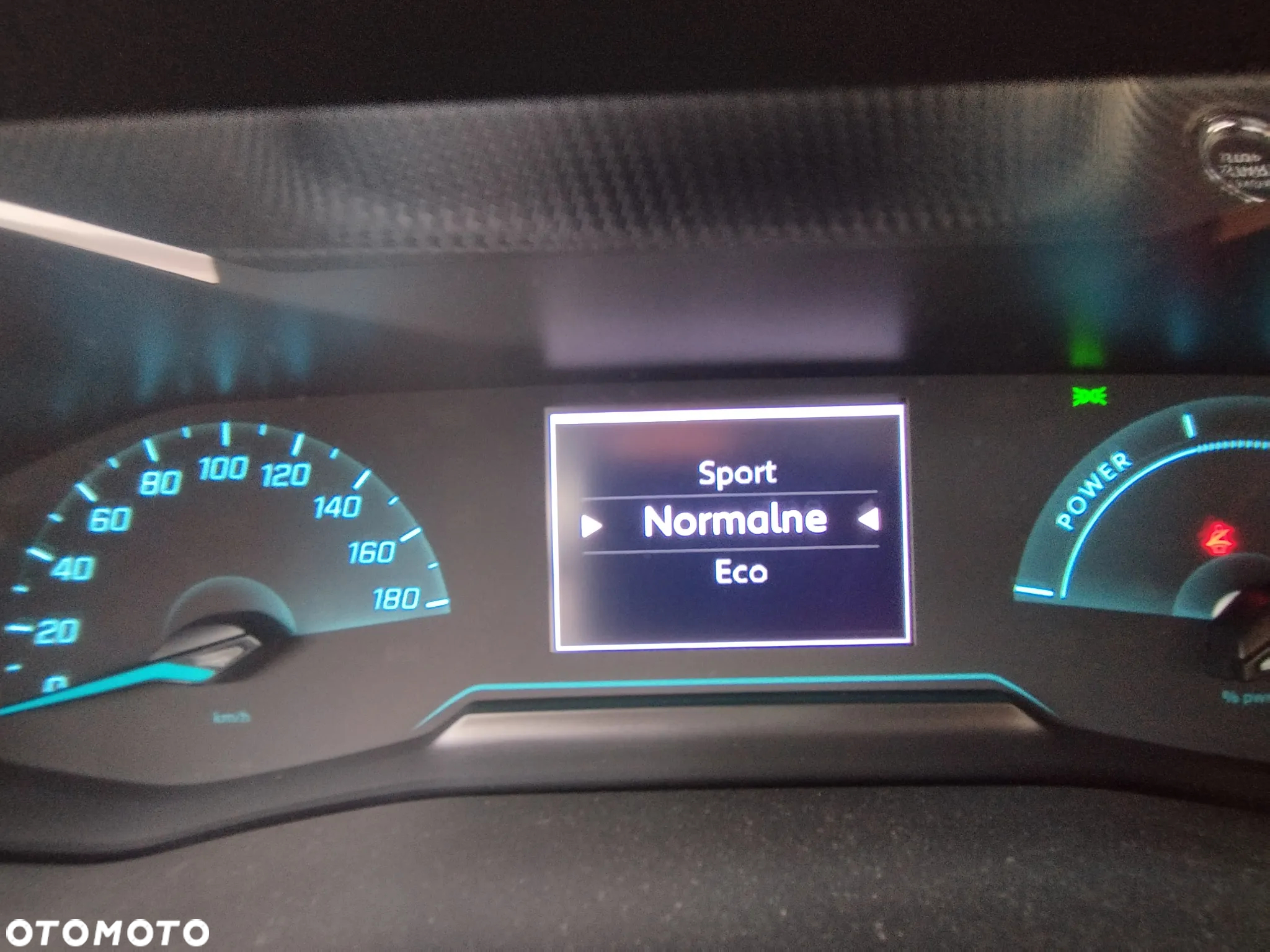 Peugeot 208 e-208 Active Pack - 30
