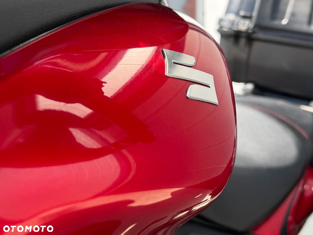 Suzuki V-STROM - 25