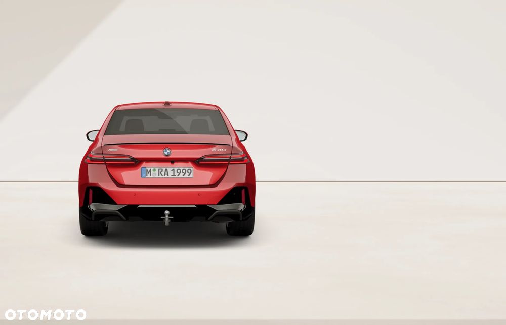 BMW Seria 5 540d xDrive mHEV M Sport - 6