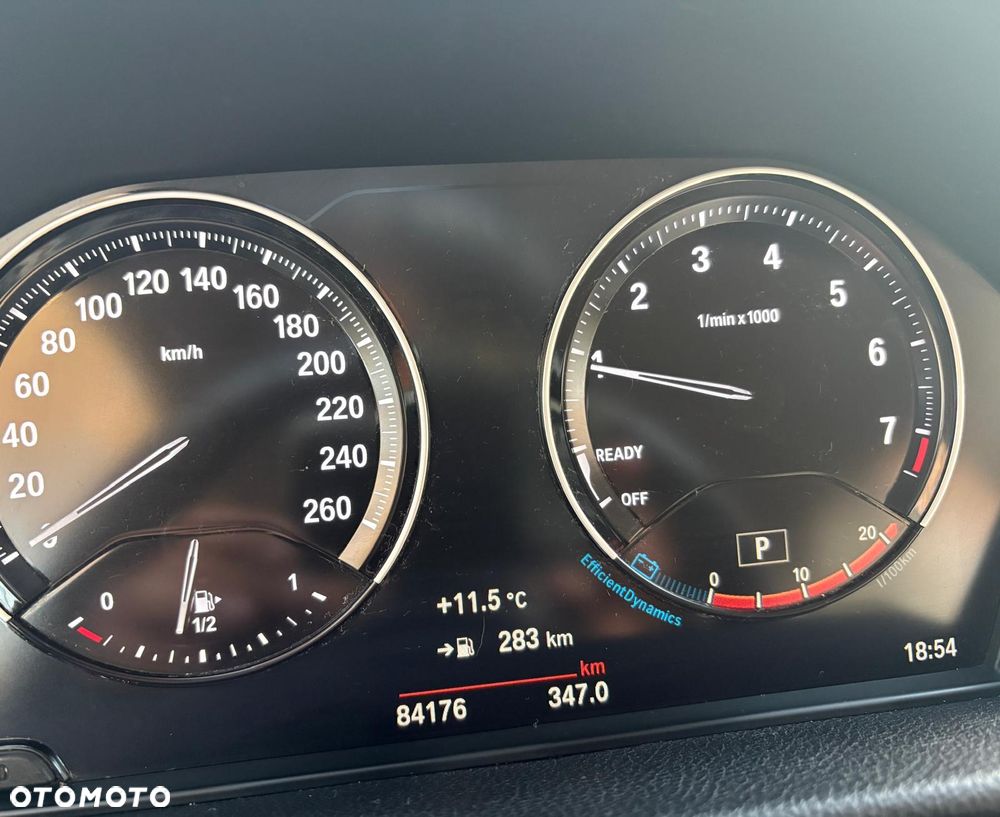 BMW Seria 2 218i - 24