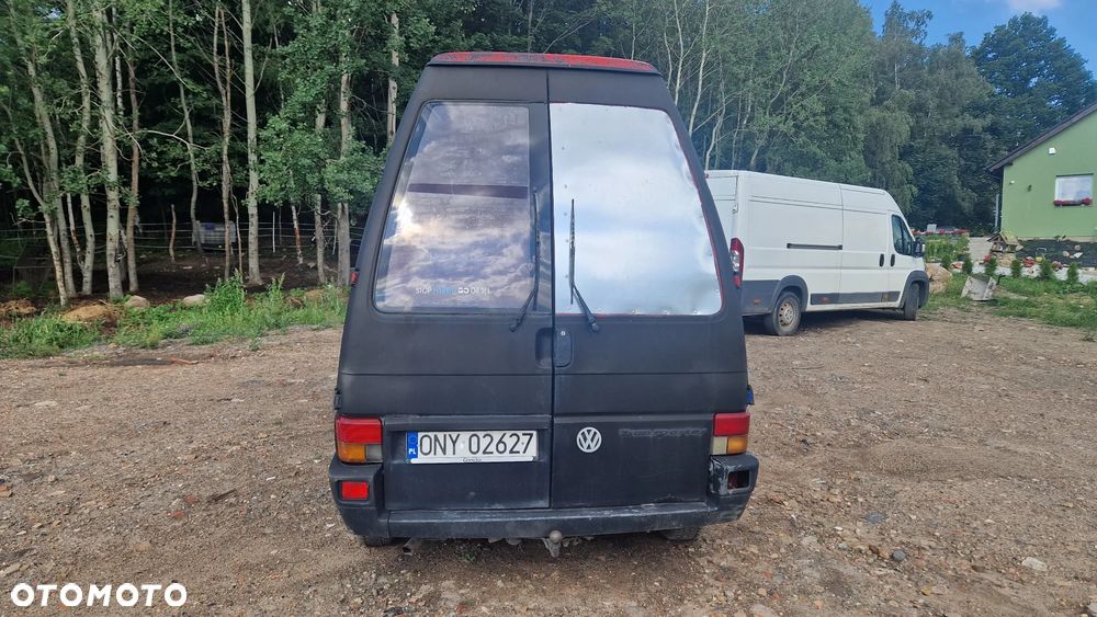 Volkswagen Transporter - 4