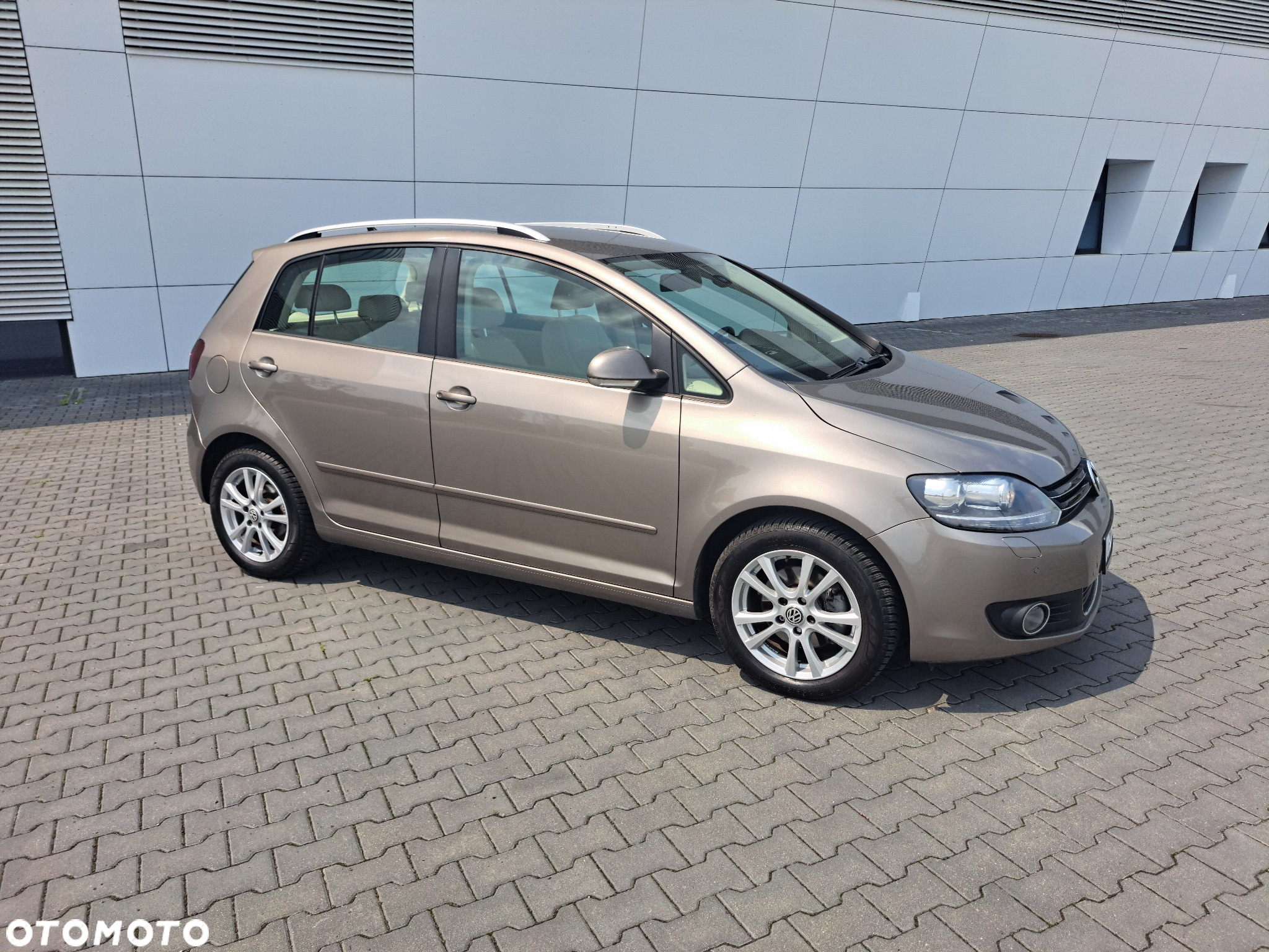 Volkswagen Golf Plus 1.6 TDI Highline DSG - 9