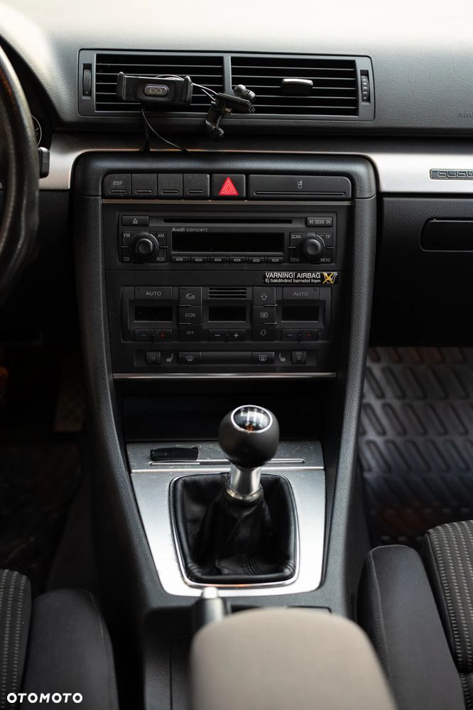 Audi A4 Avant 1.8 T quattro - 14