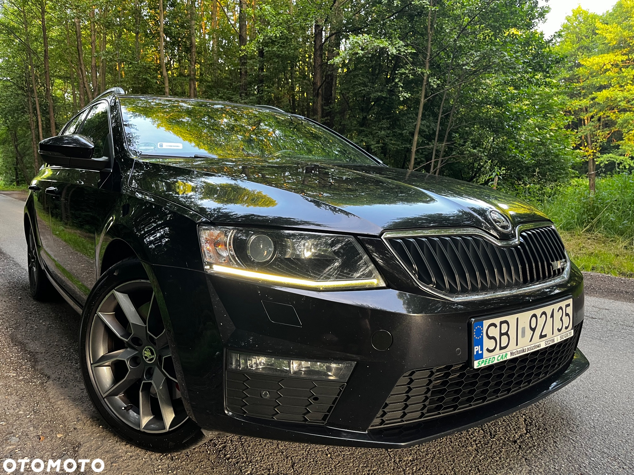 Skoda Octavia Combi 2.0 TDI RS - 2