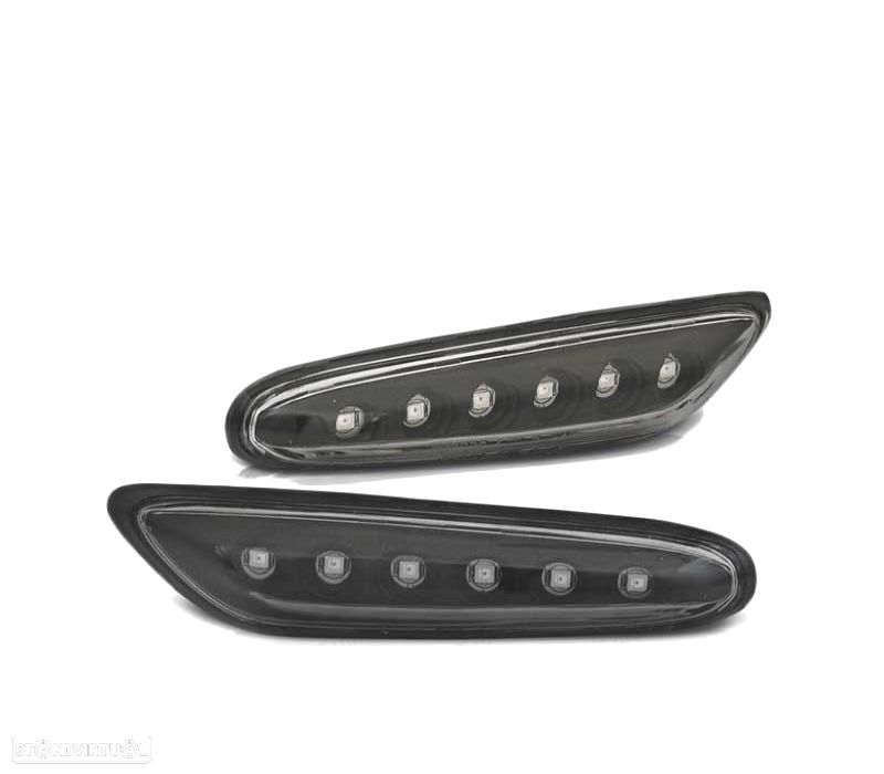 PISCAS LATERAIS BMW E46 01-05 PRETO LED - 2