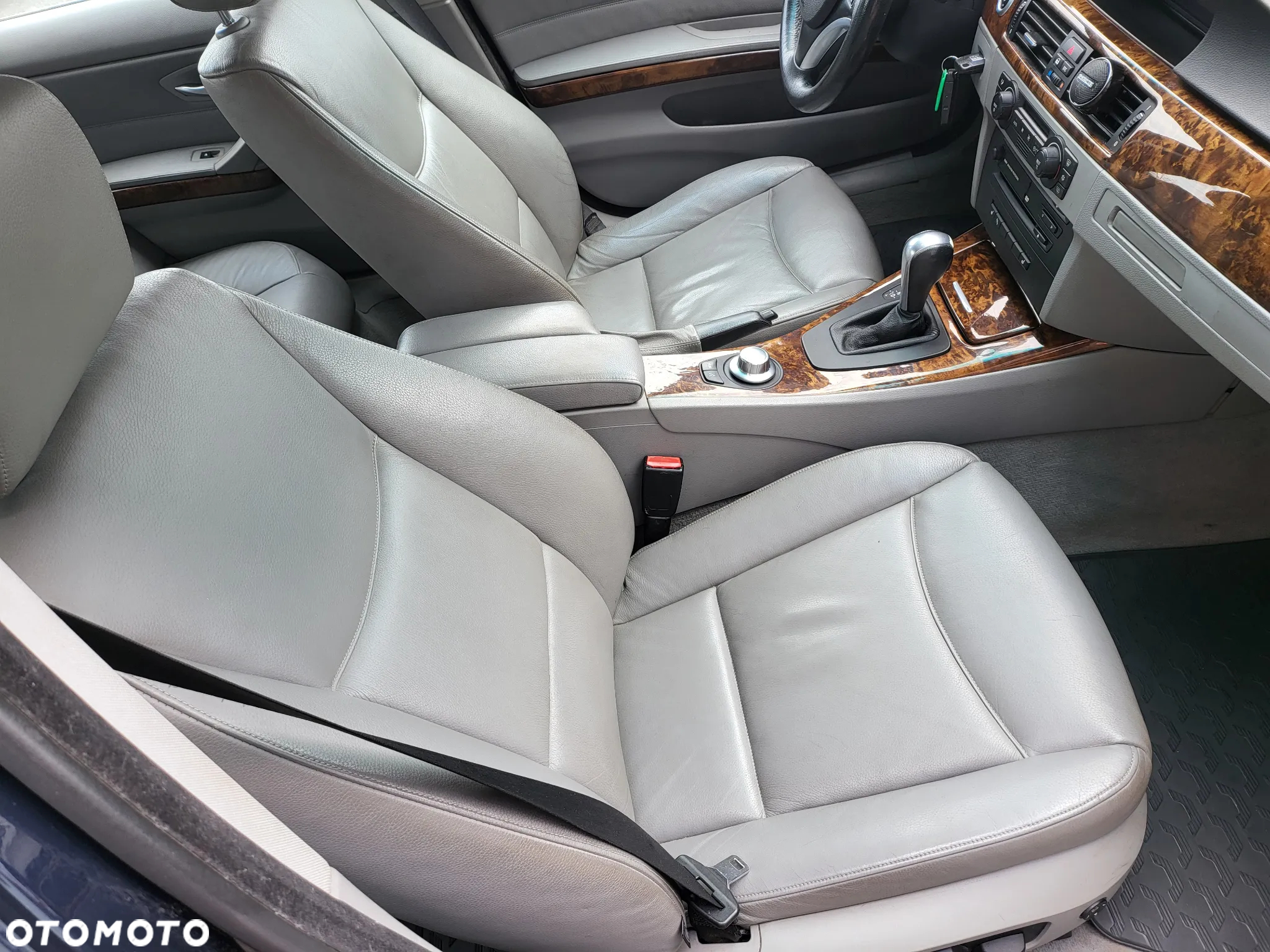BMW Seria 3 325i - 9