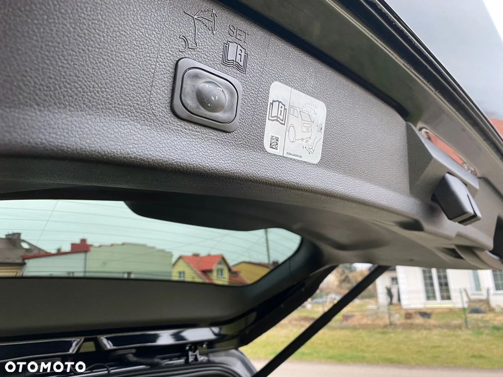 Ford Kuga 2.0 TDCi 4x4 ST-Line - 8