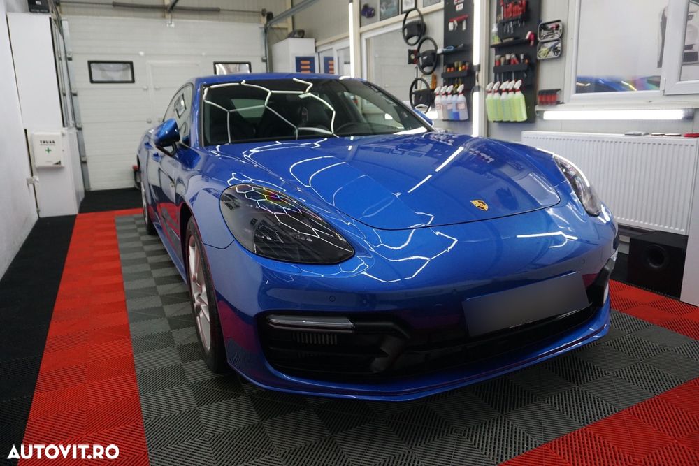 Porsche Panamera - 5