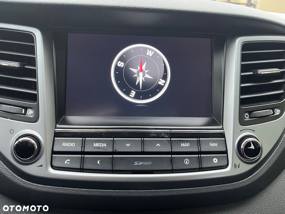 Hyundai Tucson 1.6 GDI BlueDrive Design 2WD - 33
