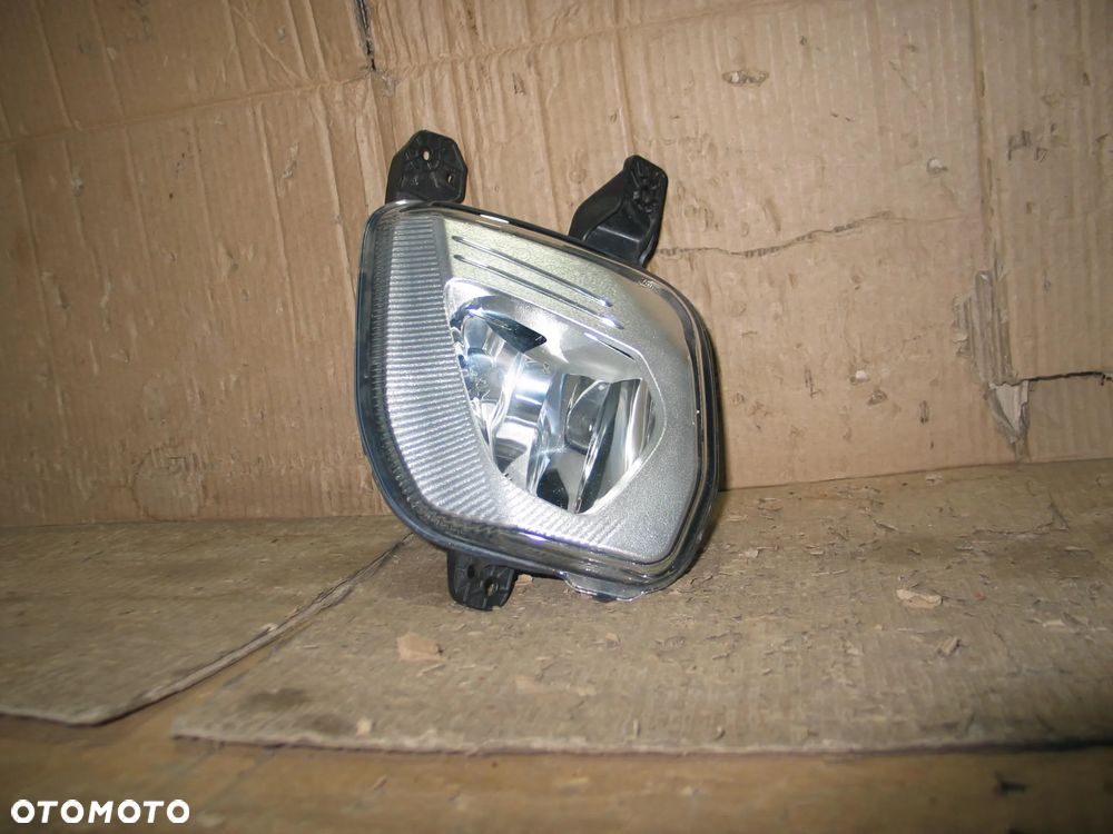 lampa halogen ford fiesta Mk8 89250821 oryginal - 2