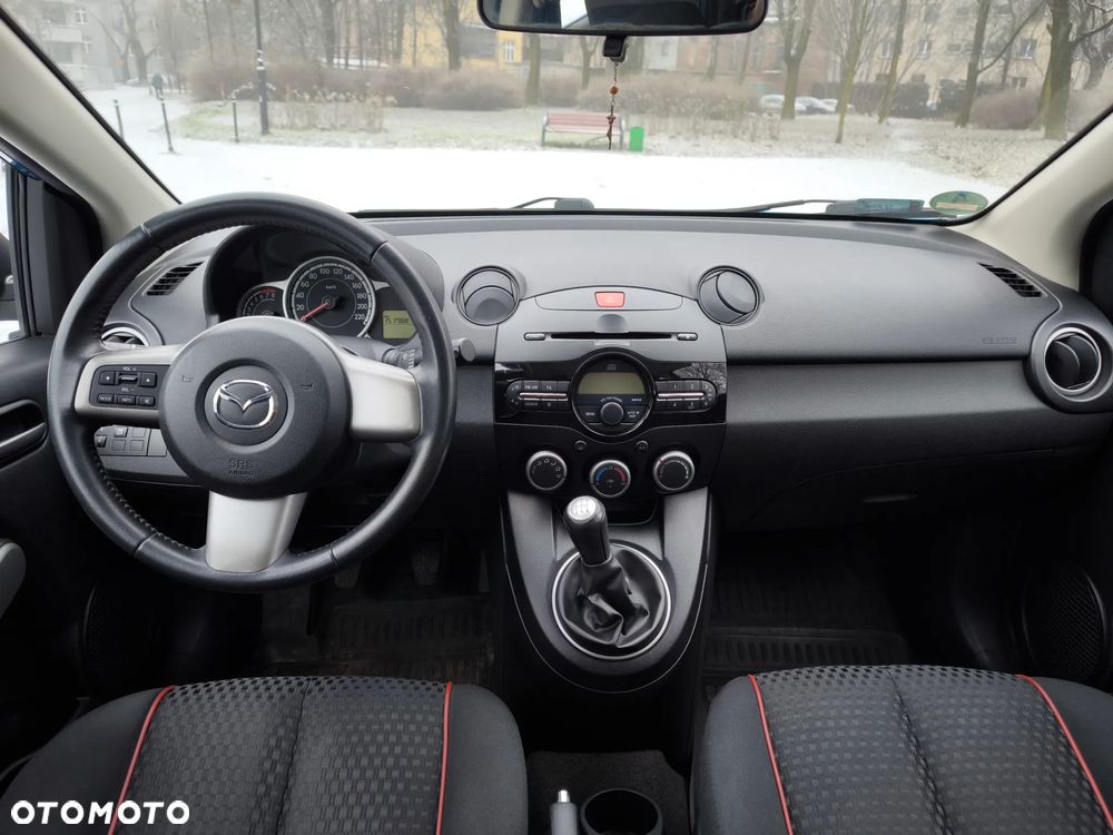 Mazda 2 1.3 Exclusive + - 10
