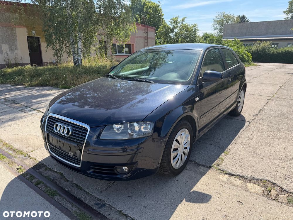 Audi A3 3-drzwiowe 2.0 FSI Ambiente - 1