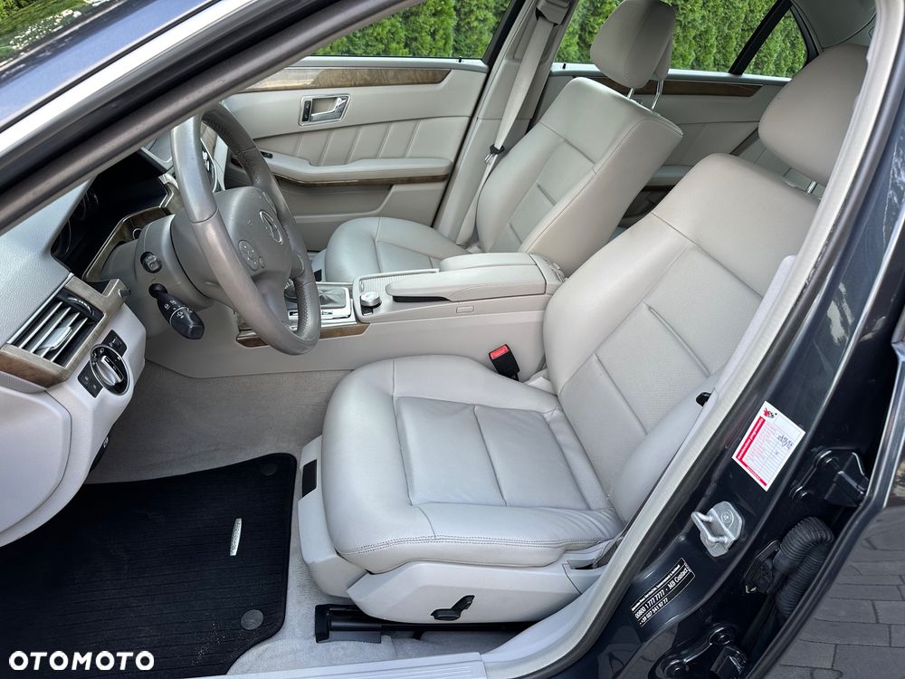 Mercedes-Benz Klasa E 250 T CDI 7G-TRONIC Elegance - 12