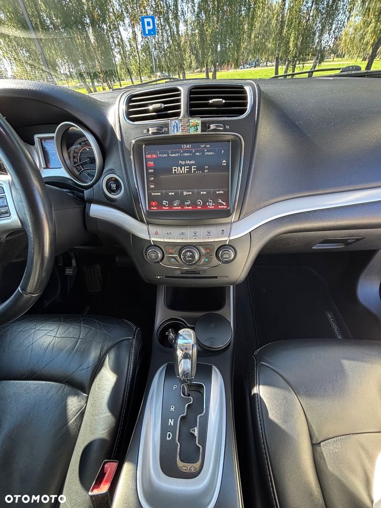 Fiat Freemont 2.0 Multijet Lounge AWD - 25